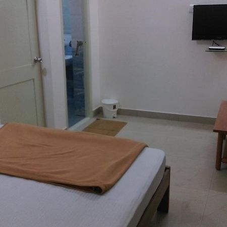 Hotel Queens Comfort ไมซอร์ ภายนอก รูปภาพ