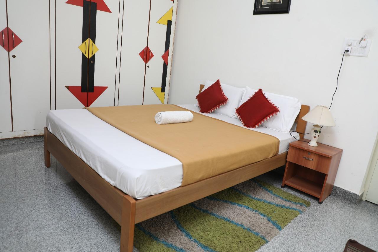 Hotel Queens Comfort ไมซอร์ ภายนอก รูปภาพ